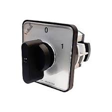 W303  INT. A LEVAS TRIP.  3X 32A   0-1   EMBUTIR / PANEL