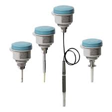 Pointek CLS200 RF Interruptor de nivel capacitivo, variante con varilla. Detección de nivel y nivel/interfase líquidos, sólidos, lodos y espuma. Longitud de inserción 5,5 m (18.04 ft) ajustable, sensibilidad ajustable, con la capacidad de ignorar acumulaciones en la sonda. conexión a proceso: rosca, Acero inox., n.o mat. 1.4404/316L 1" NPT ((cónica), ANSI/ASME B1.20.1) Versión especial: (longitud medida desde la cara de la brida) (en la longitud de rosca, la rosca de proceso está incluida): compacto (rosca 120 mm (4,72"), Brida 98 mm (3,86")) Aislante térmico: Sin aislante térmico Juntas en el lado de proceso: FKM Material de la sonda: acero inox., n.° mat. 1.4404/316L con sonda de PPS homologaciones: Envolvente antideflagrante (a prueba de explosión) con de seguridad intrínseca (IS) sonda CSA/FM Class I, Div. 1, Tam. A, B, C, D CSA/FM Clase II, Div. 1, tam. E, F, G CSA/FM Class III T4 Caja y tapa: aluminio, revestido con epoxi, Entrada de cables 2 x 1/2" NPT mediante adaptador, IP65 Profundidad de inmersión total: Indicación de la profundidad de inmersión total en texto explícito (XXXX mm) {Y01: 100mm}.