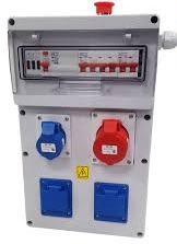 CONEXTAB CXDIN PARA SOBREPONER -MÁX. 32A - 1x 3P+N+T 16A + 1x 2P+T 16A + 2x 2P 10A - C/ PROT. DIFERENCIAL Y TERMICA. C/ INT. CORTE EMERG. C/ INDIC. FASES Y PORTA ZUNCHO P/ FIJACION A POSTE.