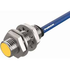 SENS IND montaje rasante, distancia nominal de detección 2 mm, alimentación 8.2 VDC, cuerpo cilíndrico roscado M12 x 30 mm, de latón cromado, frente de plástico PA12-GF30, salida digital NAMUR, frecuencia de conmutación 5 kHz, carga máxima 20 V, 20 mA, 200 mW, 1 LED de indicación de estado, salida por cable de 2 m, 2 hilos, rango de temperatura -25 a +70°C, IP67. Aprobación ATEX cat. II 1 G, zona 0, ATEX cat. II 1 D, zona 20.