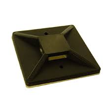 [150658] PLAQUETA  AUTOADHES  NEGRA  40 x 40 MM X UNIDAD P/MONTAJE DE PRECINTO