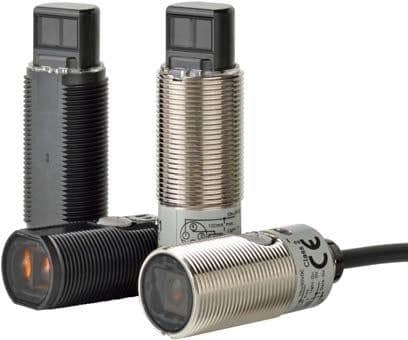 [189784] Sensor fotoeléctrico cilíndrico rosca M18, metálico IP67. Barrera emisor y receptor. Sensibilidad ajustable. Distancia de sensado: 20 m. Salida PNP. Conector M12 macho 4 polos. Dark ON/ Light ON según conexión pin 2.    E3FBTP21