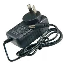 [*112659] FUENTE SWITCHING  ENCHUF.  12V  1.25A  1250mA   PLUG 5.5x2.1mm.  CABLE 1,5M