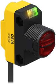 [*114651] SENS FOT MODO CONVERGENTE, LED ROJO  ALC 43MM ALIM 10-30VCC. SAL. DIG. 4 HILOS, NA+NC PNP. SAL. CABLE 2MT