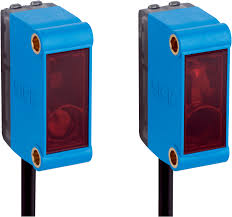 [GSE6-P1111] Sensor Barrera fotoeléctrica - Alcance de detección máx.: 0 m ... 15 m, Principio funcional: Barrera emisor-receptor, Salida conmutada: PNP, Modo de conmutación: Conmutación en claro/oscuro, Tipo de conexión: Cable de 3 hilos, 2 m, Fuente de luz: LED de localización, Tipo de luz: Luz roja visible, Material de la carcasa: ABS/PC, Ajuste: Ninguno, Ejecución: Rectangular.  (Ex - WS/WE170-P132 - 6010181)